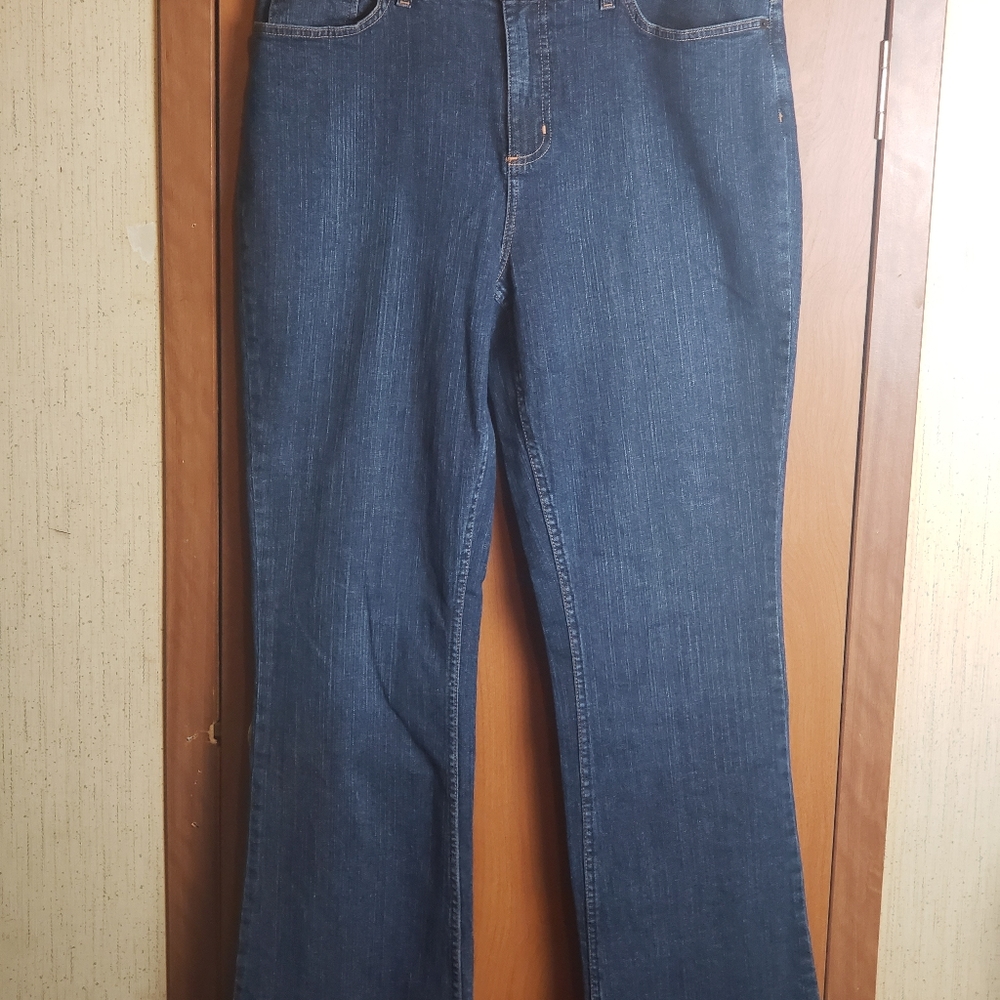 Women's D&Co Blue Jeans Size 16